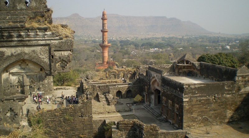 Daulatabad Fort Car Rental Services